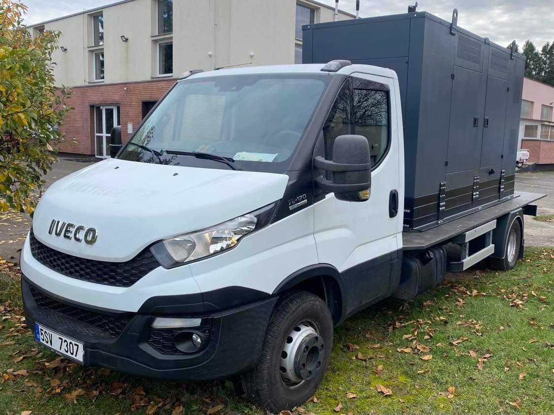 Supersilent filmový agregát 120 kW na podvozku Iveco